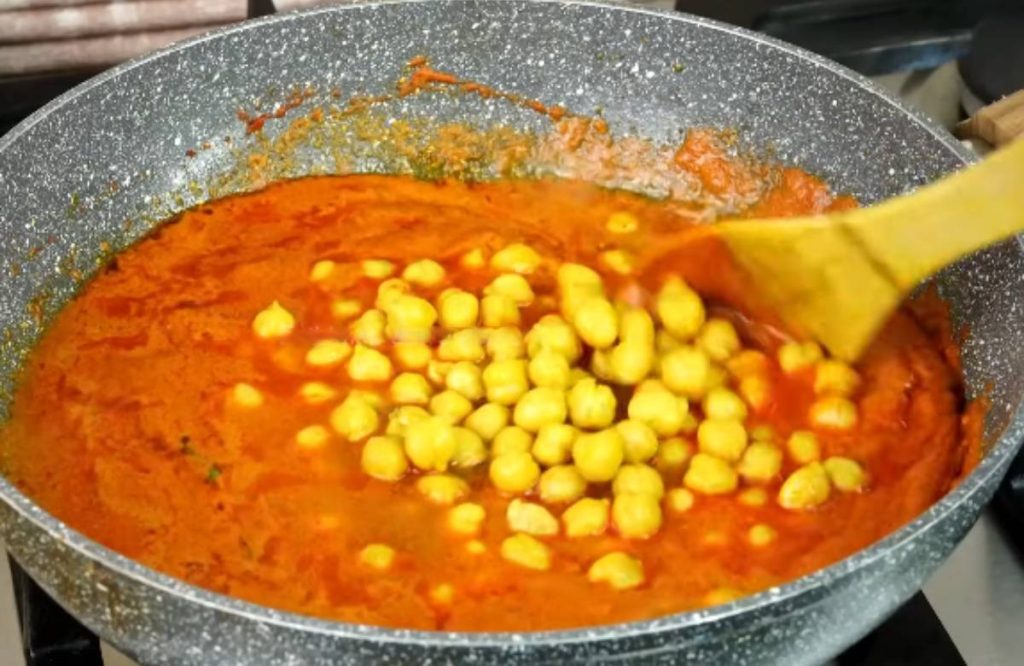 Kadala Curry Kerala Traditional Recipe